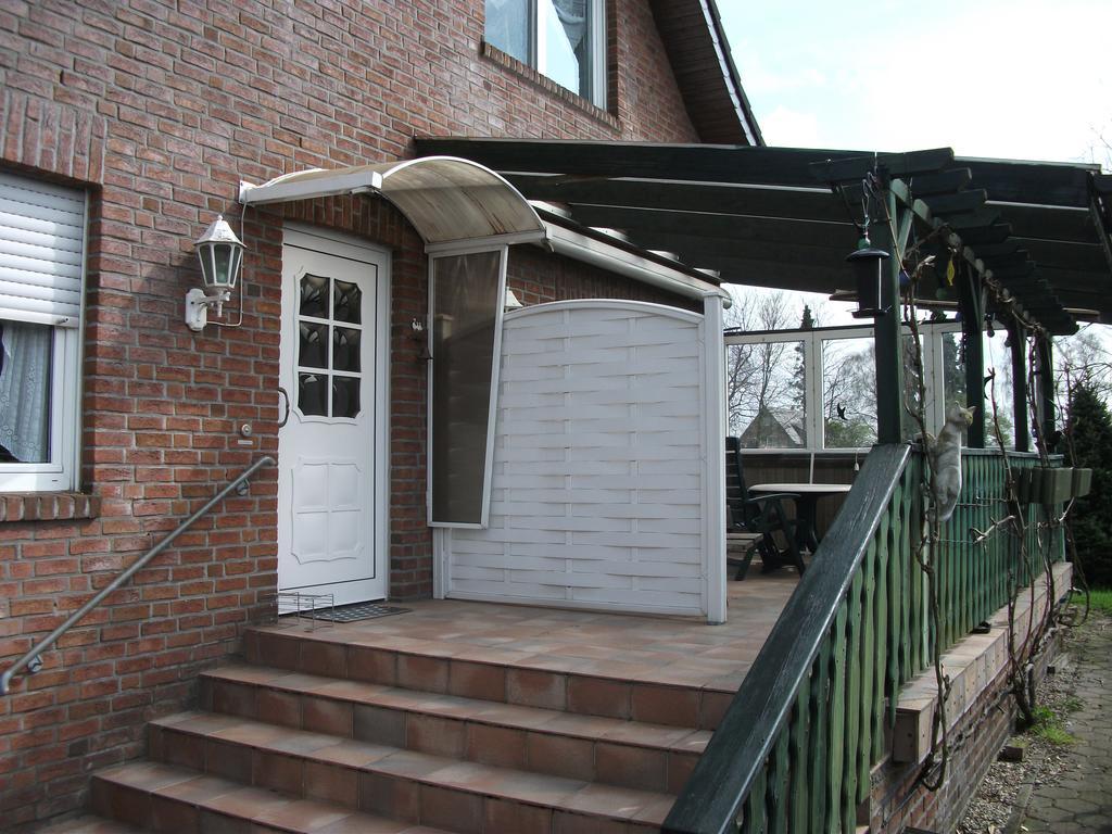 Ferienwohnung Am Bach レース エクステリア 写真