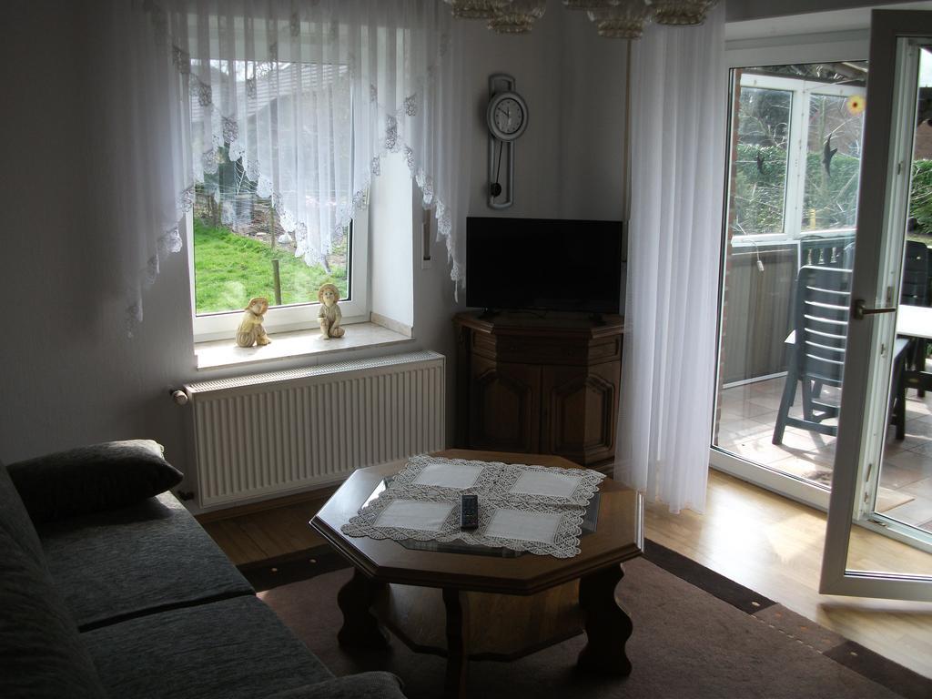 Ferienwohnung Am Bach レース エクステリア 写真